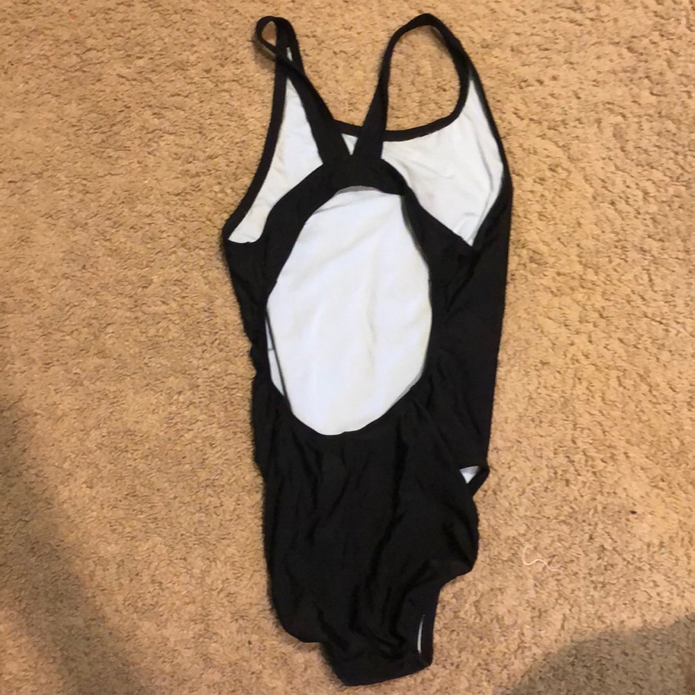 Nike One Piece - Picture 3 of 3